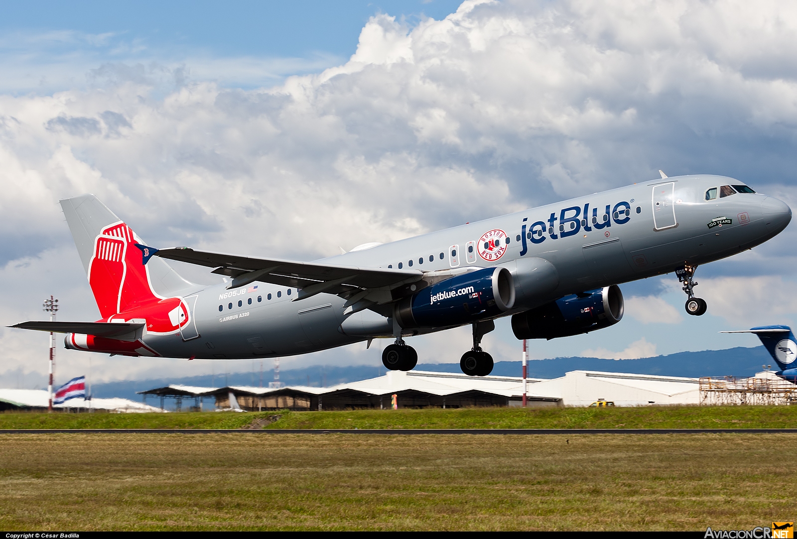 N605JB - Airbus A320-232 - jetBlue Airways