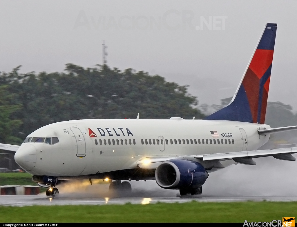 N310DE - Boeing 737-732 - Delta Airlines