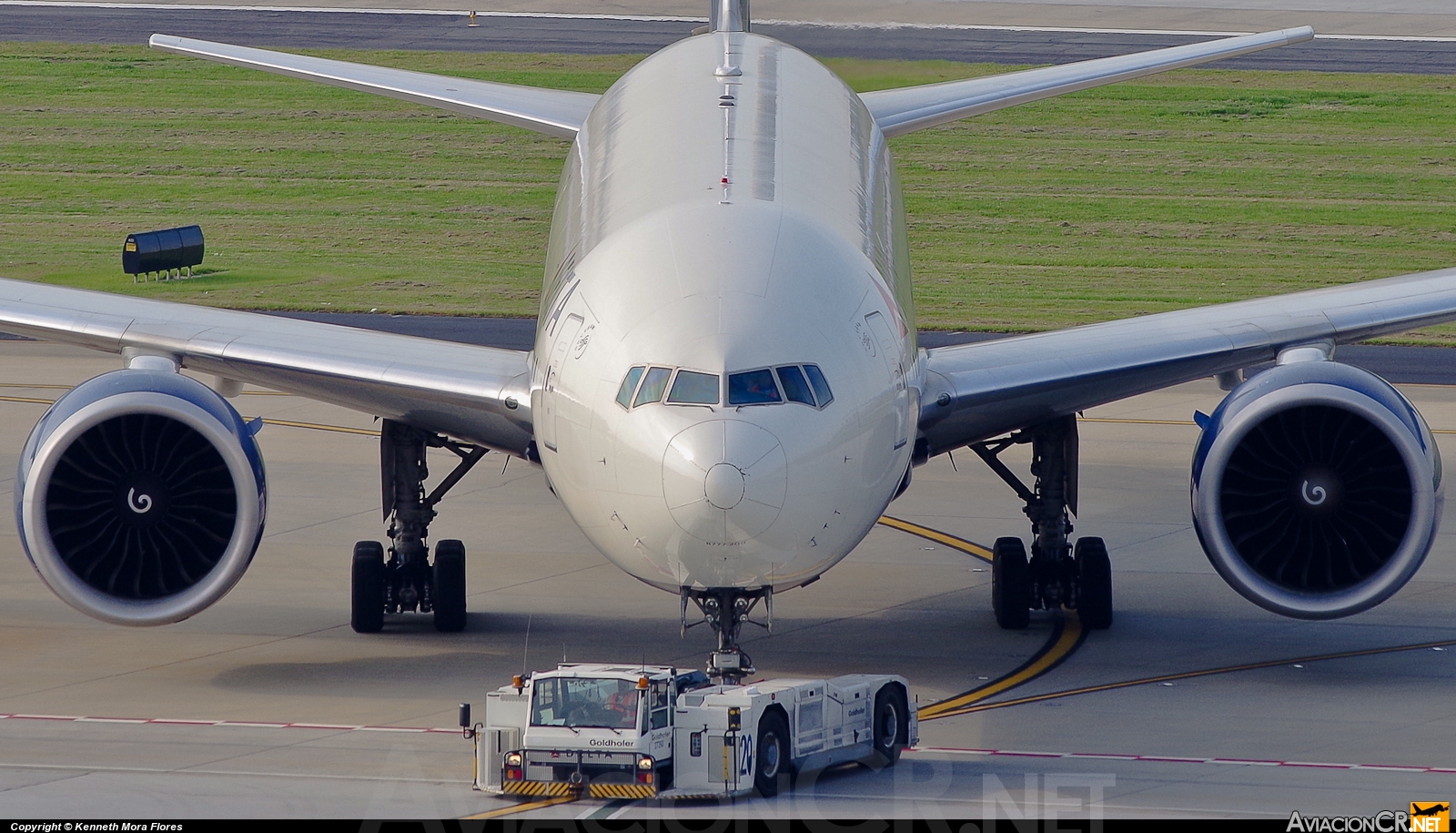 N703DN - Boeing 777-232LR - Delta Airlines