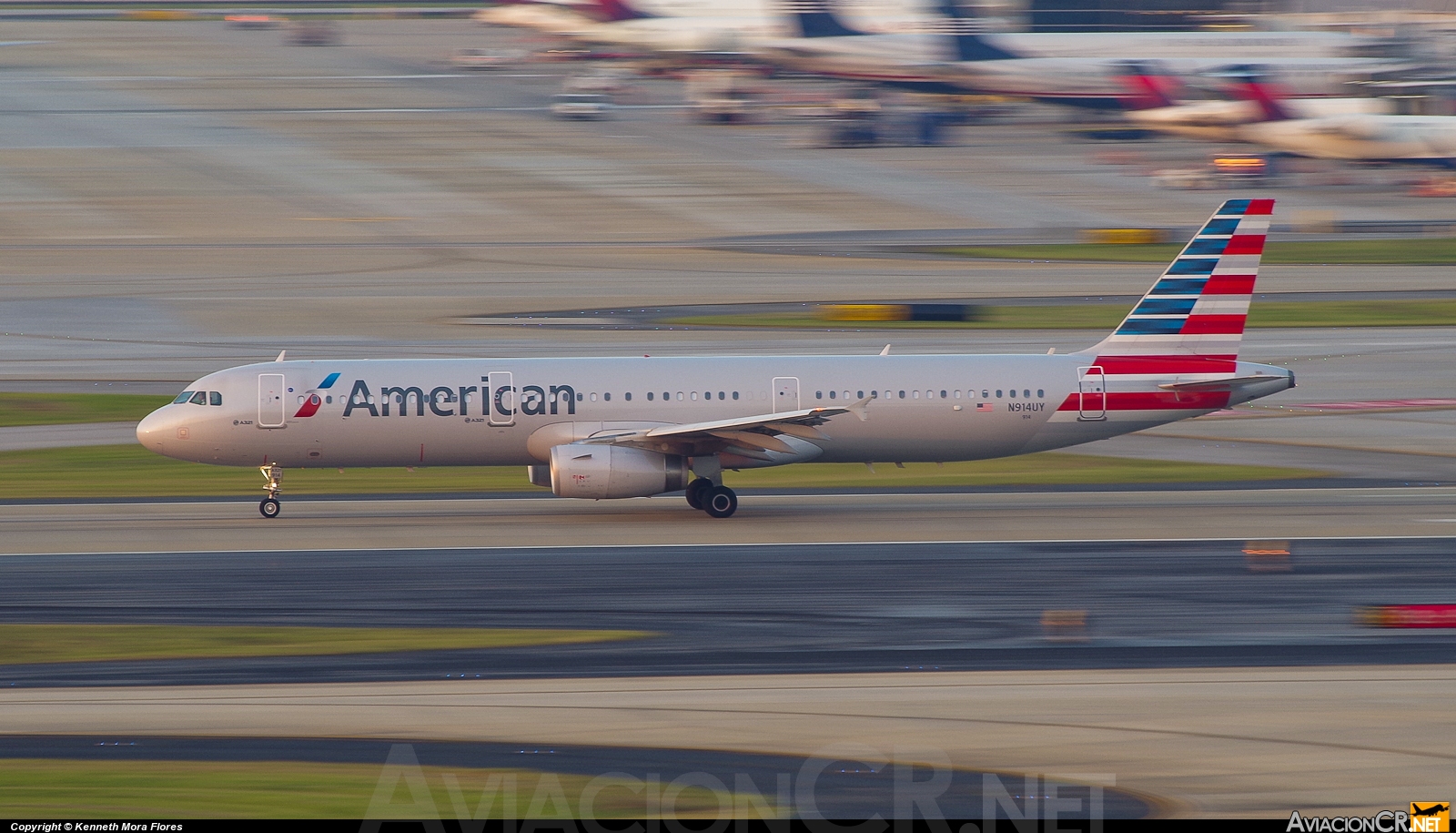 N800NN - Boeing 737-823 - American Airlines