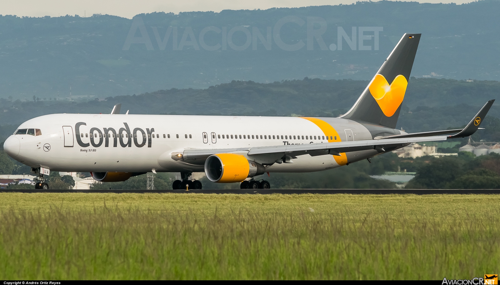 XA-UHZ - Boeing 737-201(Adv) - Easy Sky