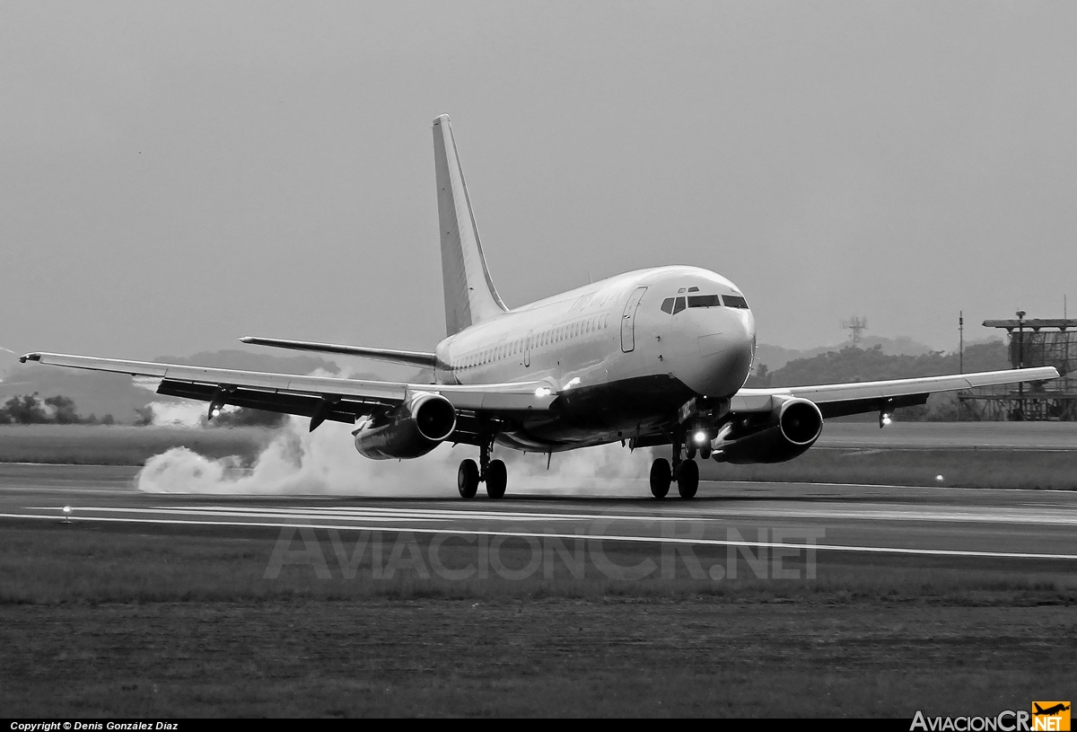 XA-UHZ - Boeing 737-201(Adv) - Global Air
