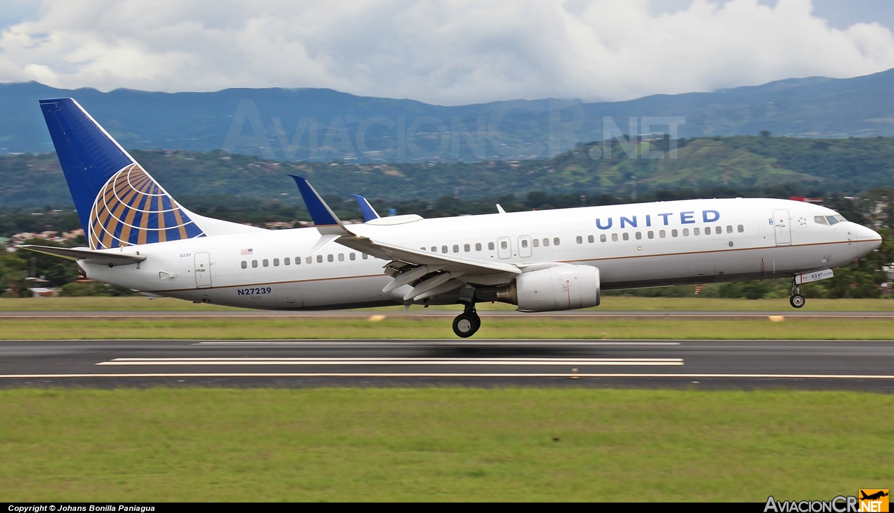 N27239 - Boeing 737-824 - United Airlines