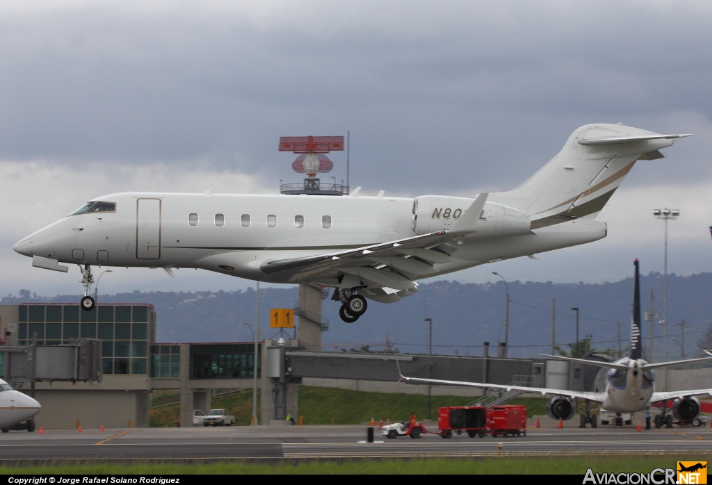 N801EL - Bombardier BD-100-1A10 Challenger 300 - Privado