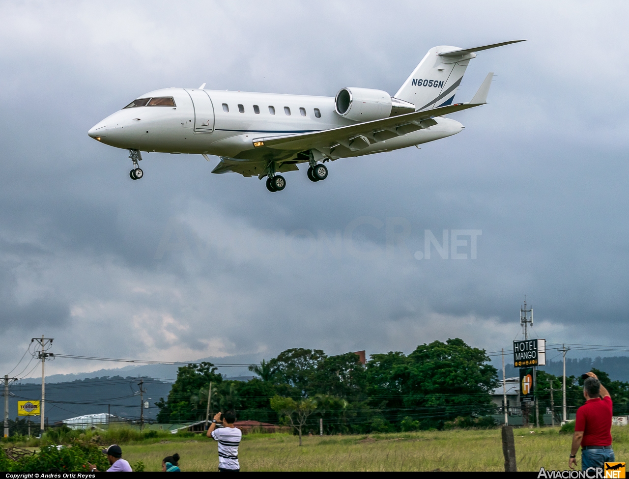 N605GN - Canadair CL-600-2B16 Challenger 605 - Privado