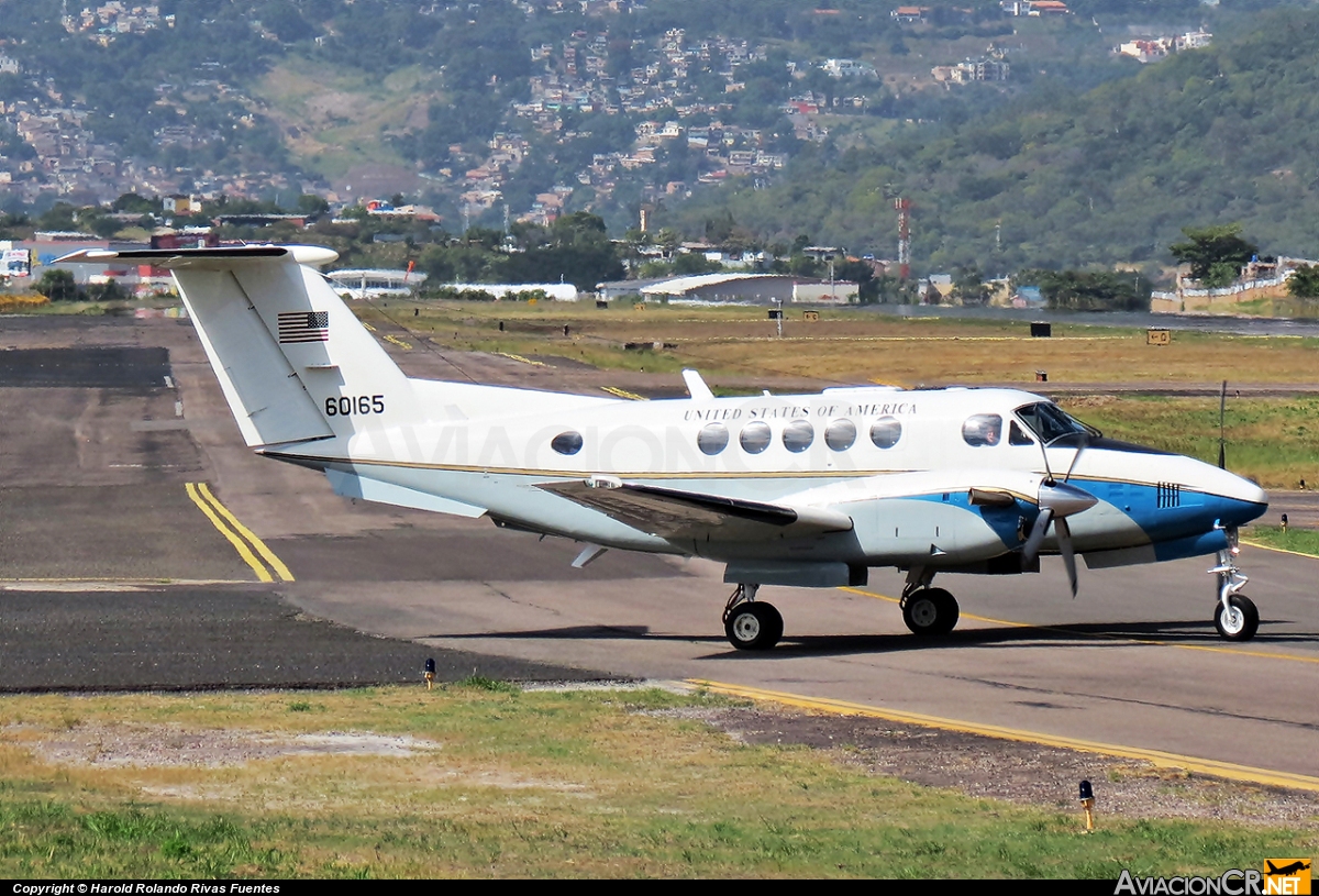 76-0165 - Beechcraft C-12C Huron (A200) - USAF - Fuerza Aerea de EE.UU