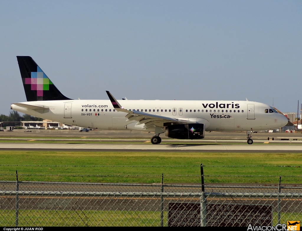 XA-VOY - Airbus A320-233 - Volaris