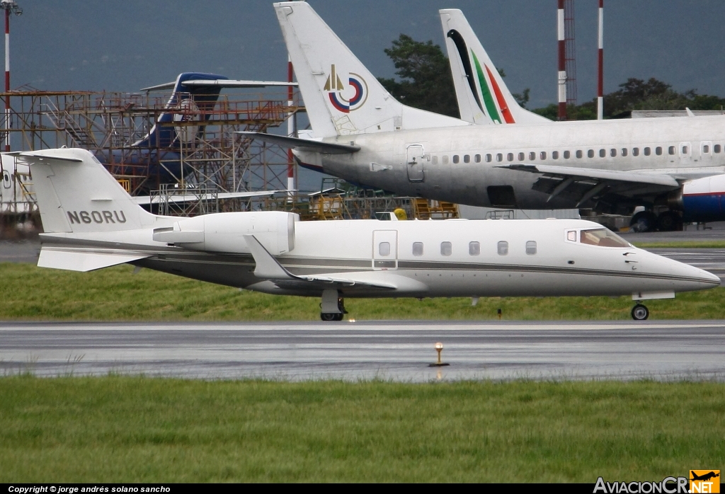 N60RU - Learjet 60 - Privado