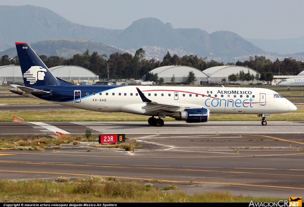 XA-GAD - Embraer 190LR (ERJ-190-100LR) - AeroMexico Connect