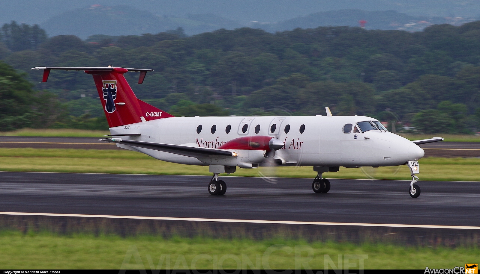 C-GCMT - Beechcraft 1900C - Northern Thunderbird Air