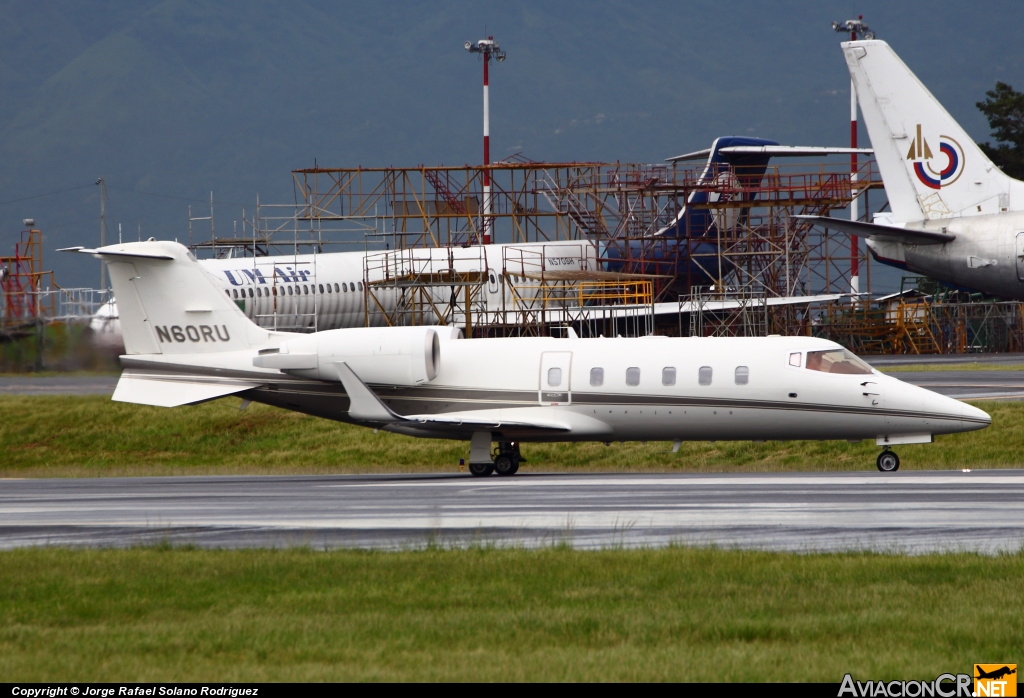 N60RU - Learjet 60 - Privado