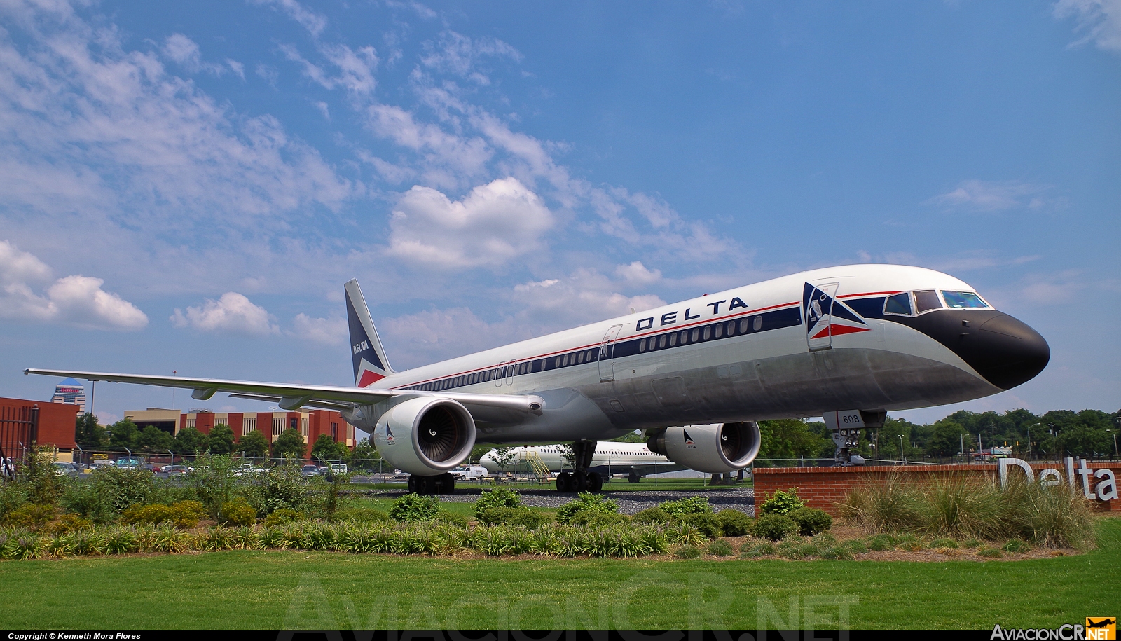N608DA - Boeing 757-232 - Delta Air Lines