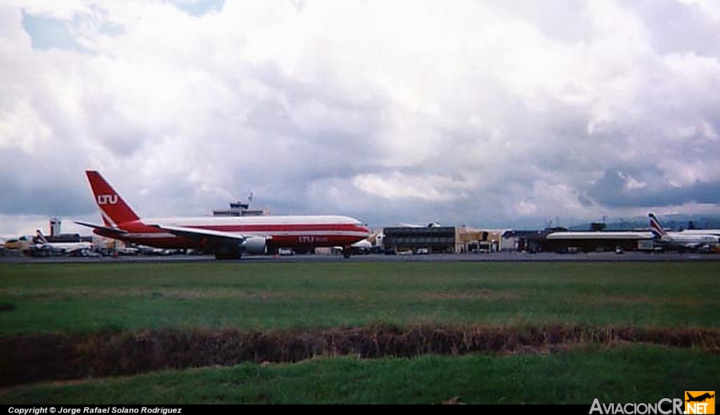 D-AMUN - Boeing 767-3G5/ER - LTU - Lufttransport-Unternehmen