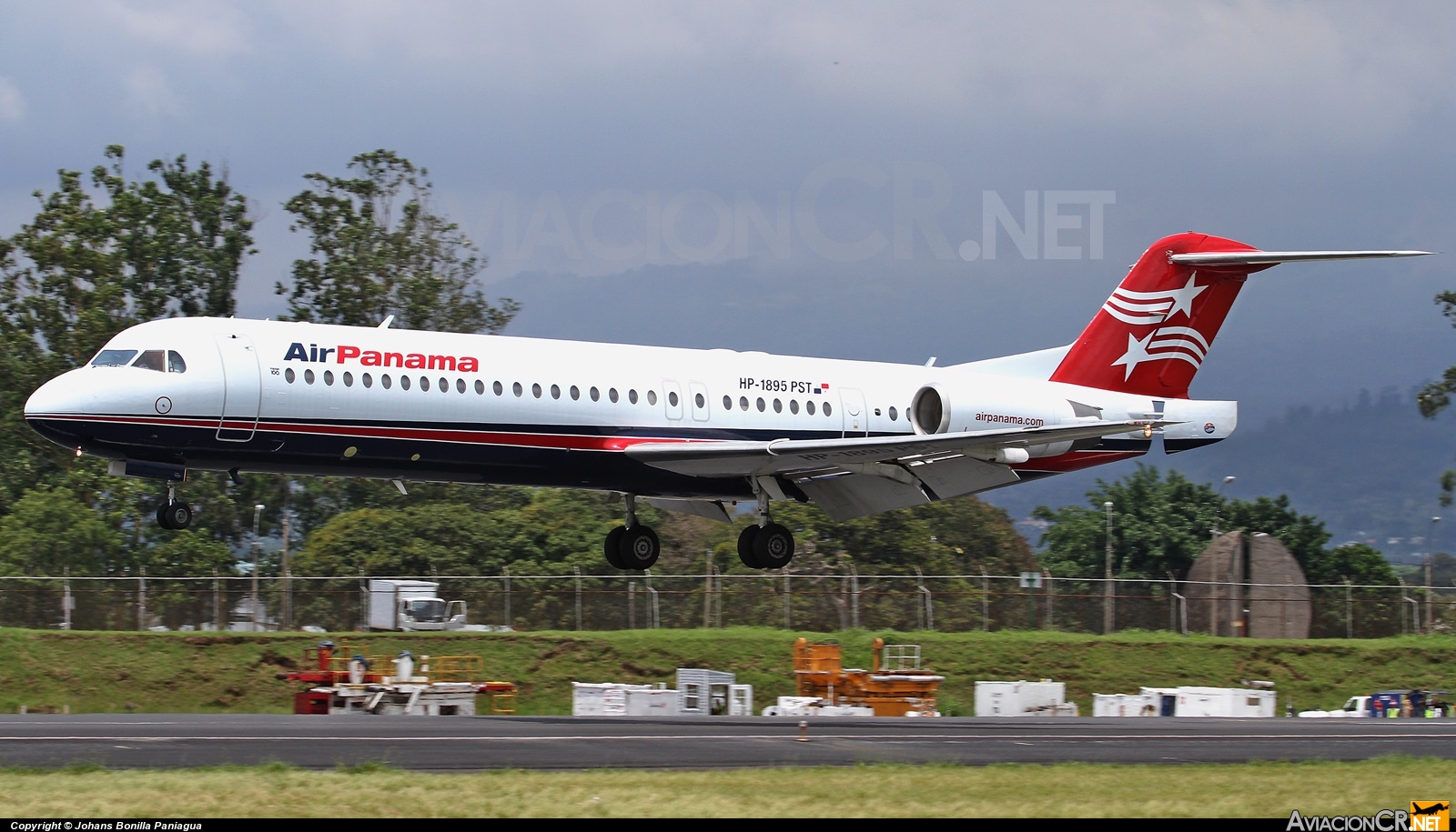 HP-1895PST - Fokker 100 - Air Panama