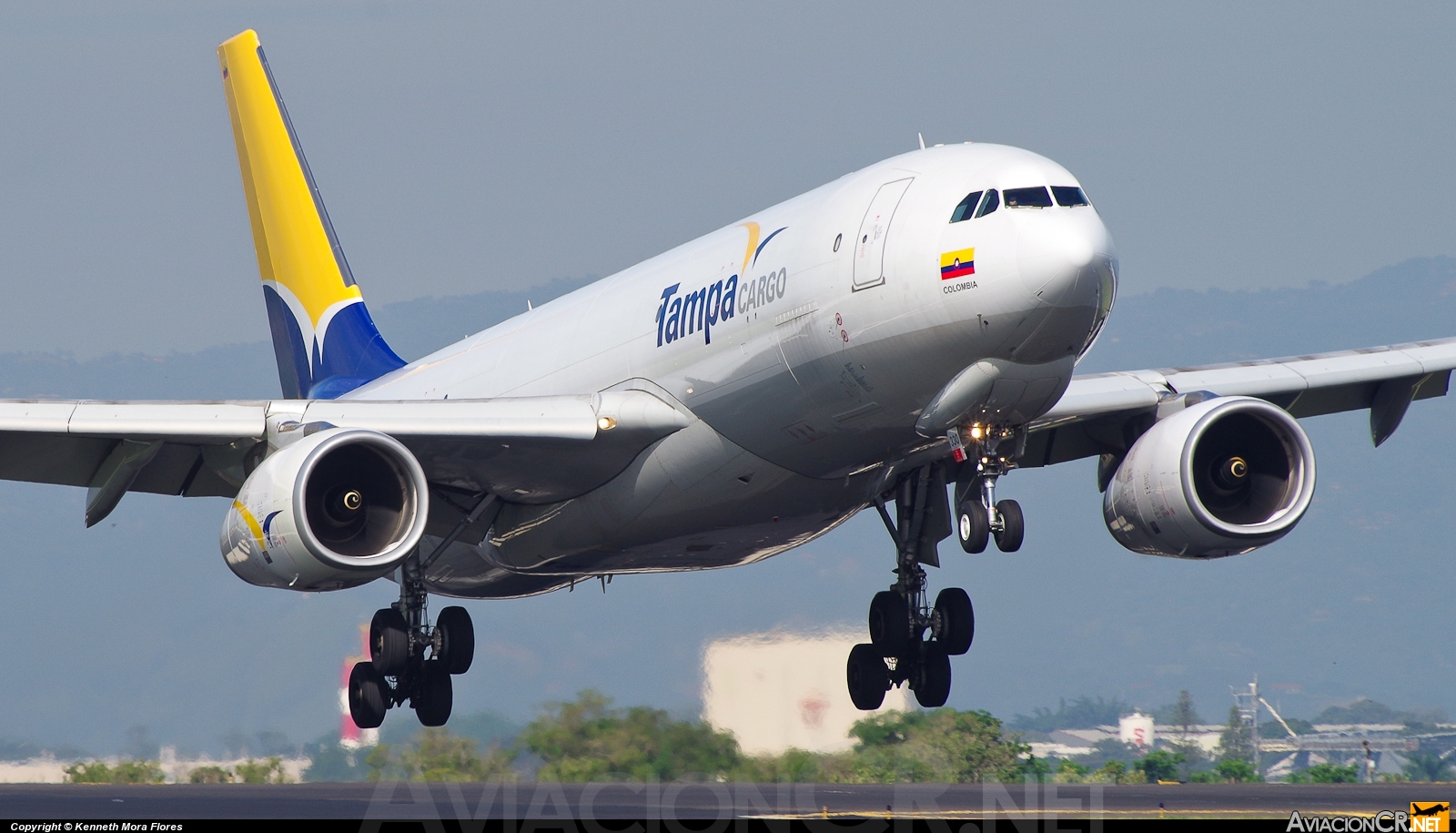 N330QT - Airbus A330-243F - Tampa Colombia