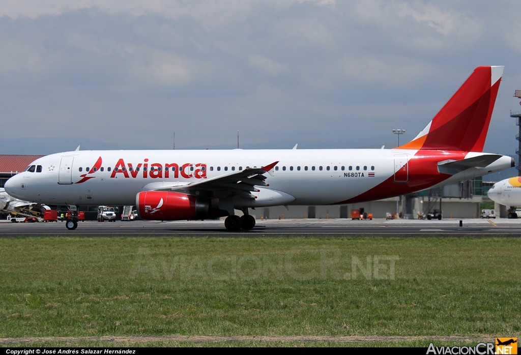 N680TA - Airbus A320-233 - Avianca