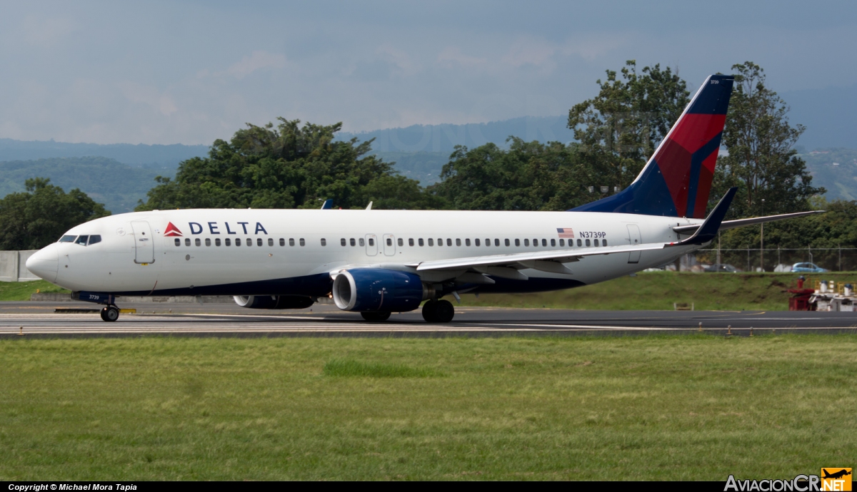 N3739P - Boeing 737-832 - Delta Airlines