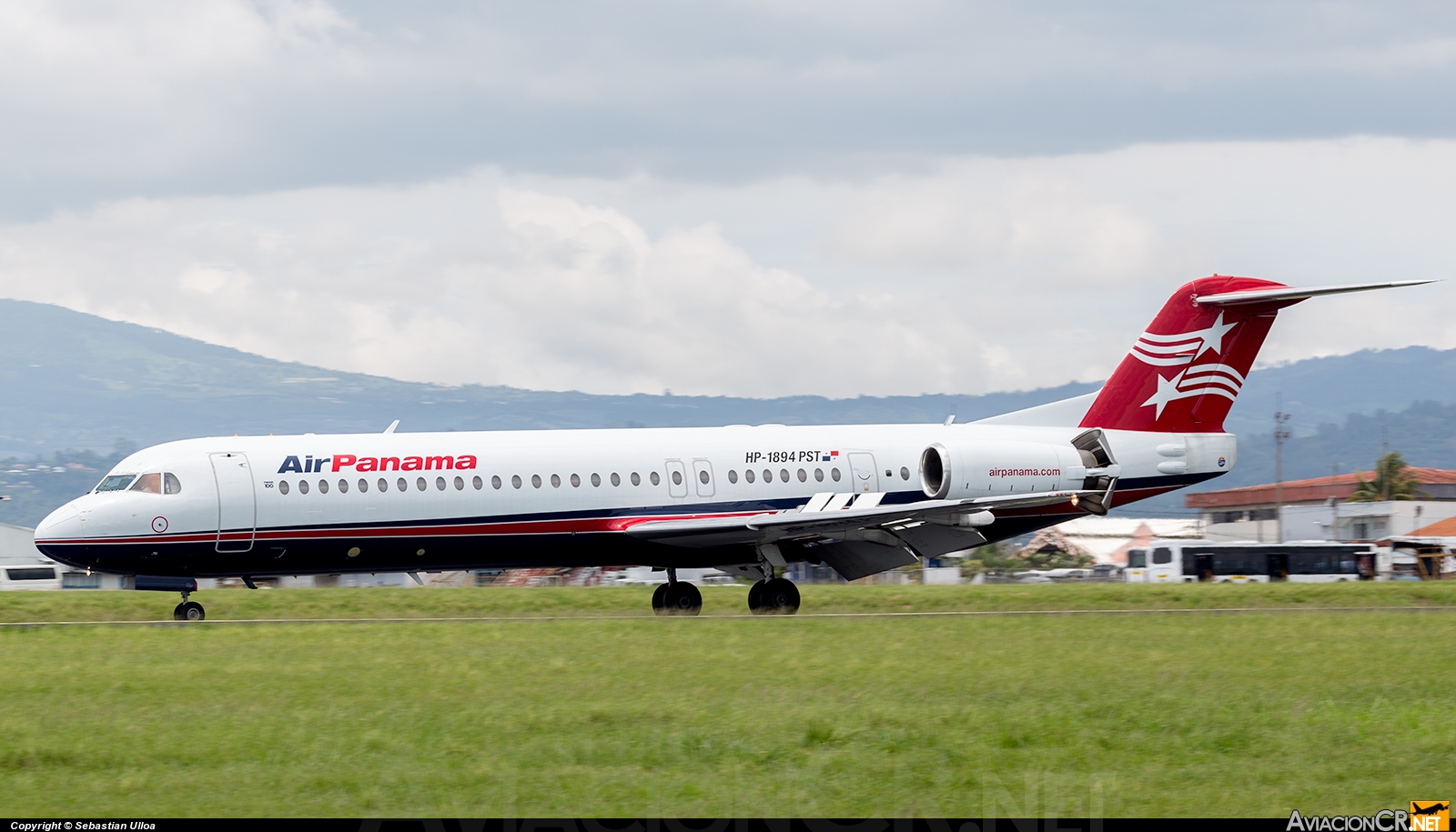 HP-1894PST - Fokker 100 - Air Panama