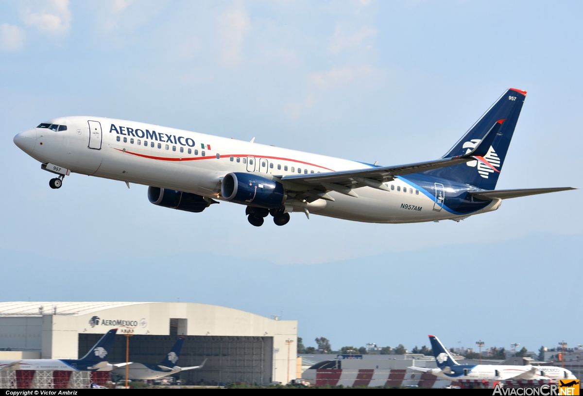 N957AM - Boeing 737-832 - Aeromexico