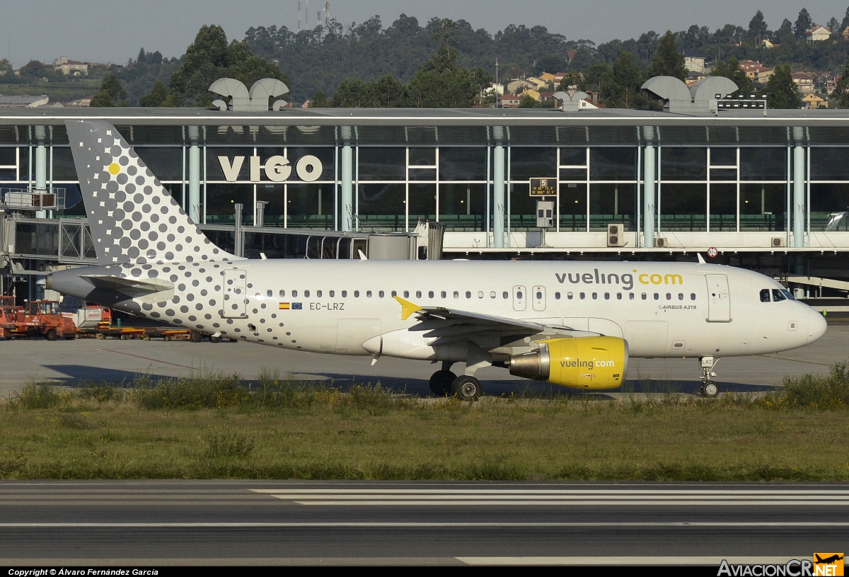 EC-LRZ - Airbus A319-112 - Vueling