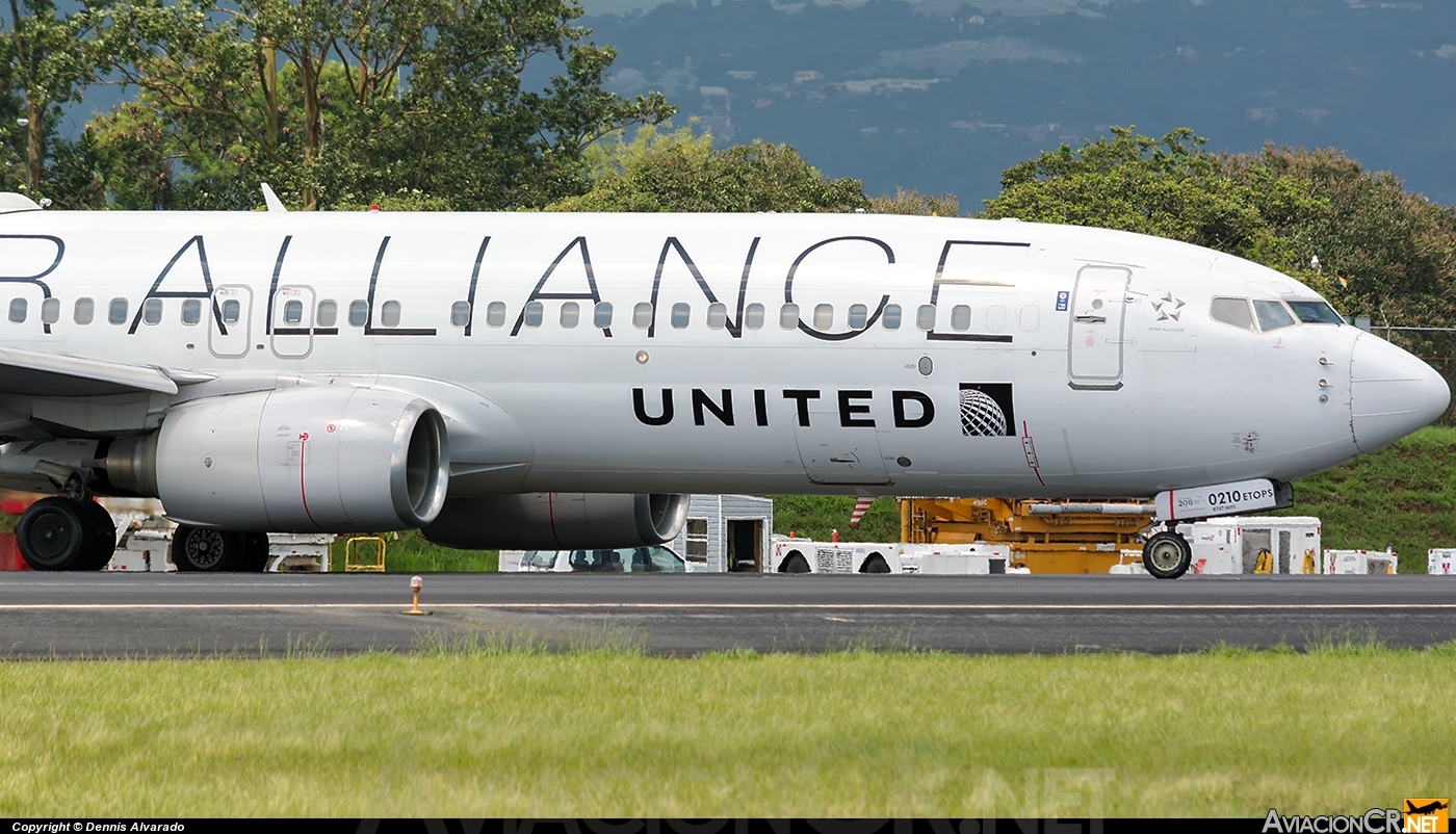 N26210 - Boeing 737-824 - United Airlines