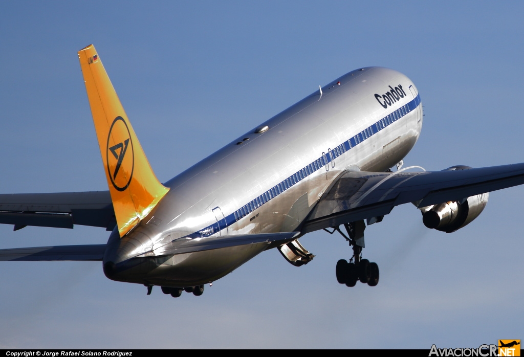 D-ABUM - Boeing 767-31B(ER) - Condor