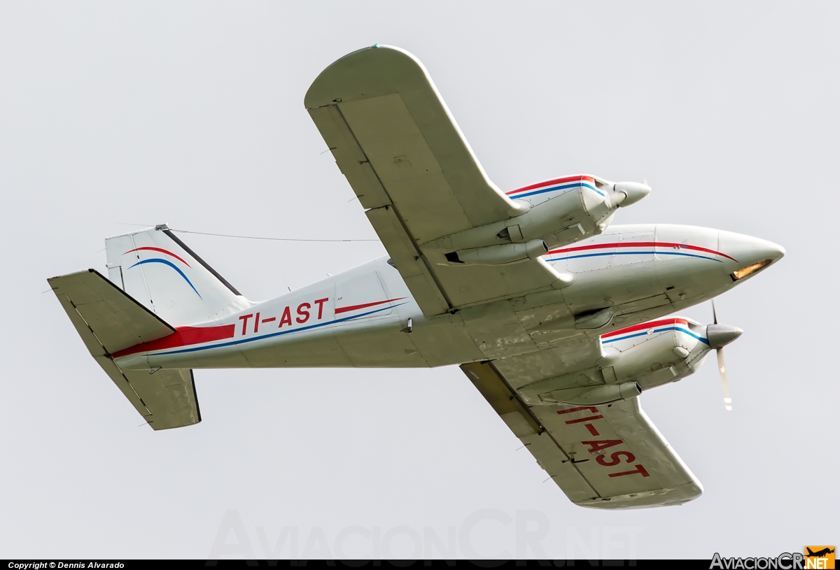 TI-AST - Piper PA-23-250 Aztec E - Aviones Taxi Aéreo S.A (ATASA)