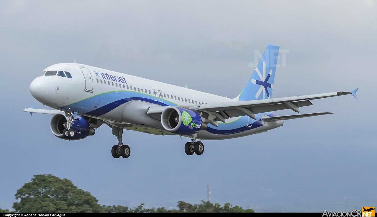 XA-YES - Airbus A320-214 - Interjet