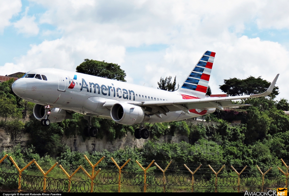 N9016 - Airbus A319-115 - American Airlines