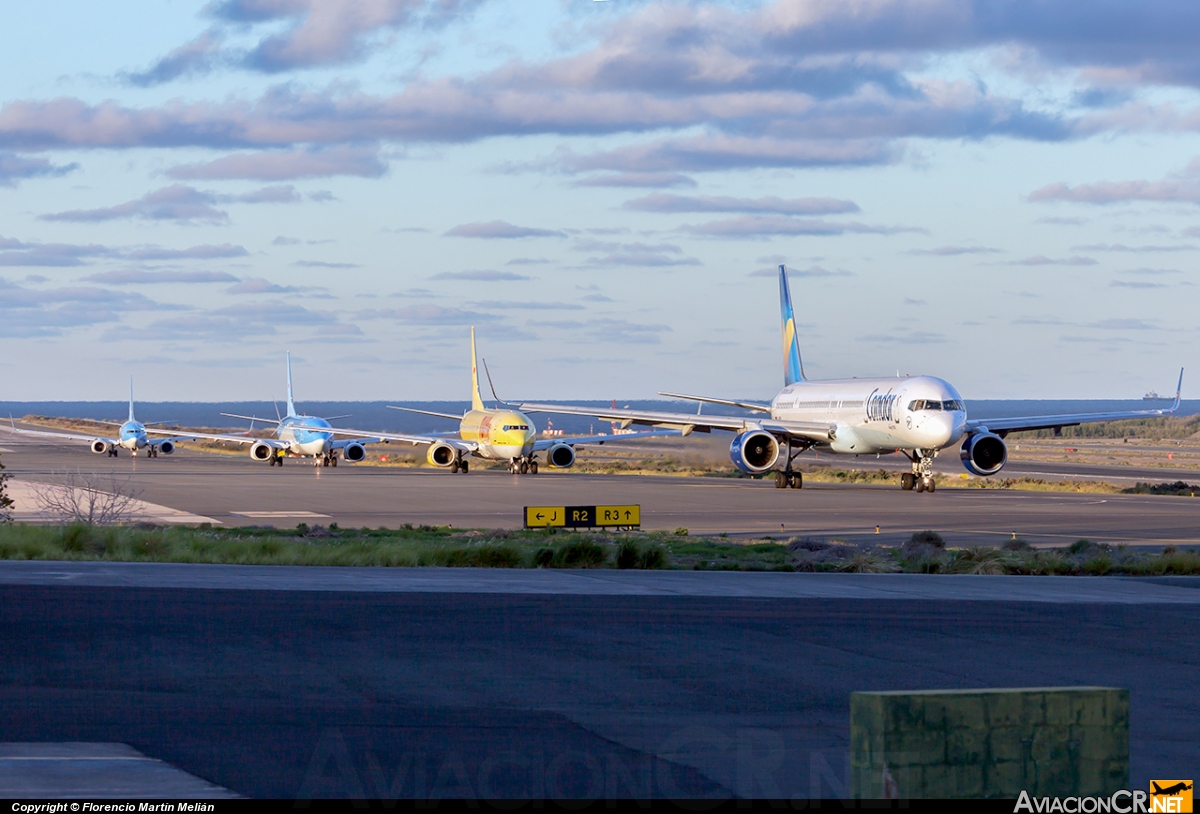 D-ABOI - Boeing 757-330 - Condor