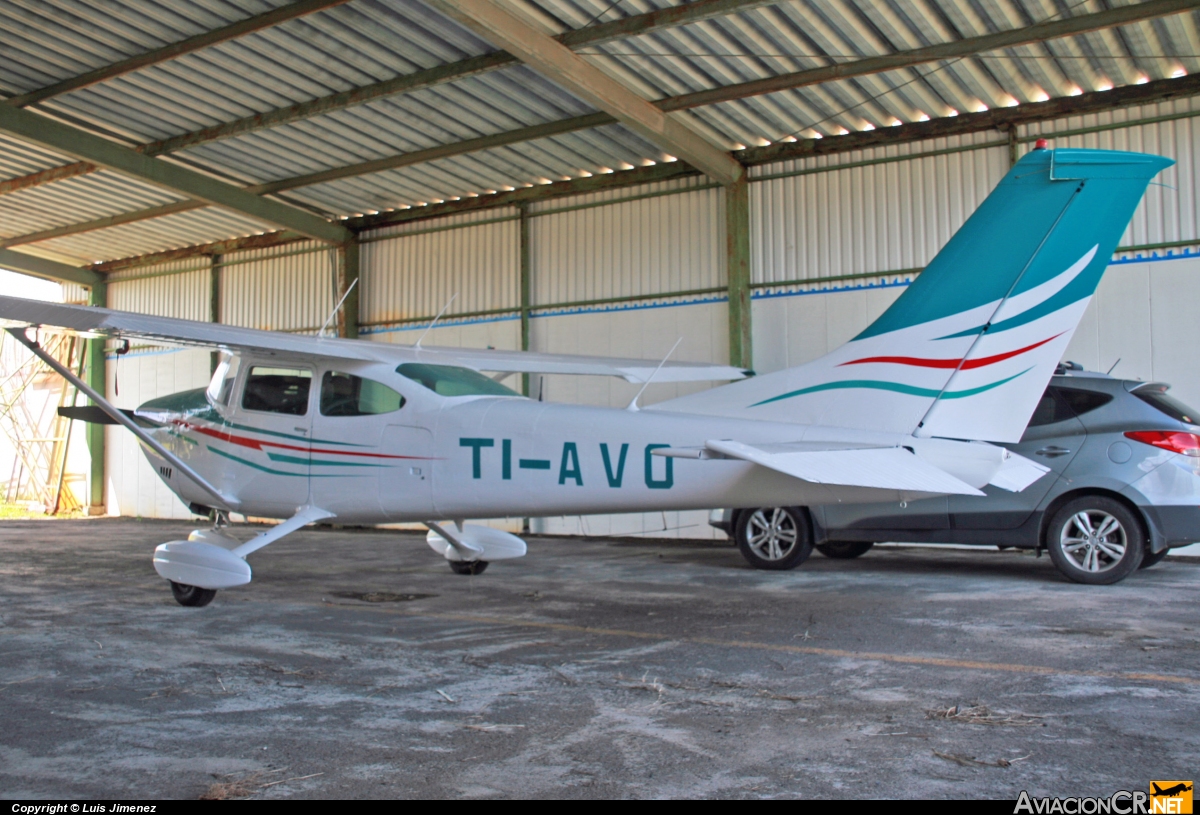 TI-AVO - Cessna 182P Skylane - Aerotour