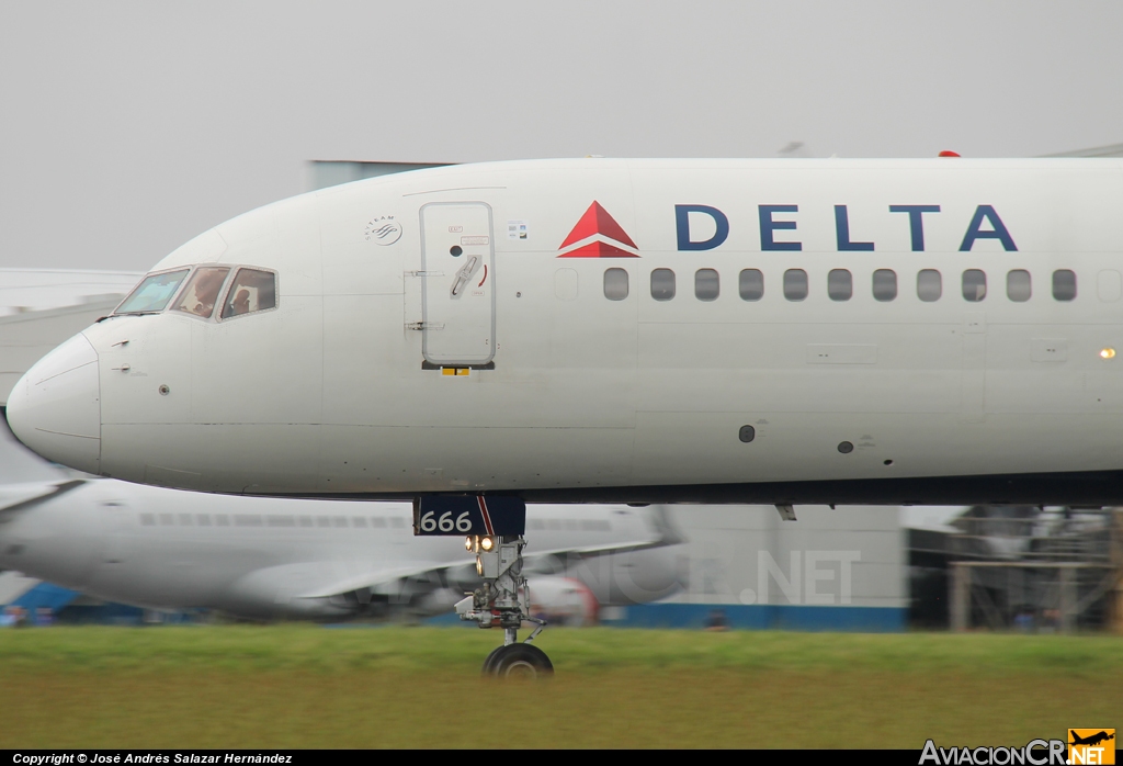 N666DN - Boeing 757-232 - Delta Air Lines