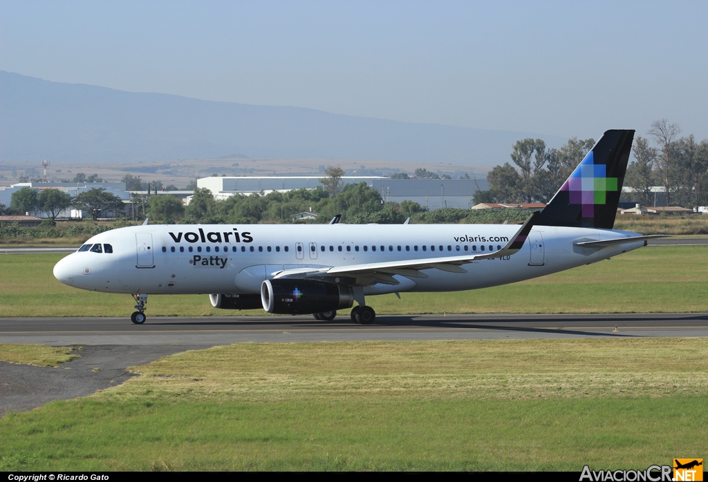 XA-VLD - Airbus A320-233 - Volaris