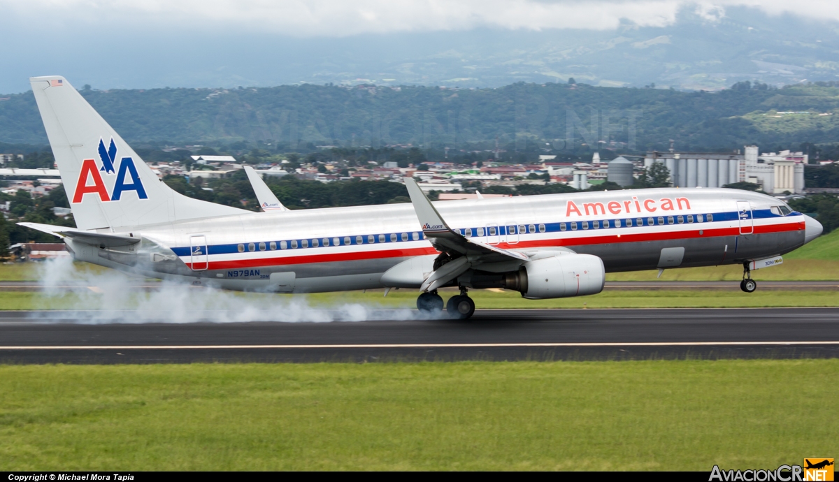 N979AN - Boeing 737-823 - American Airlines