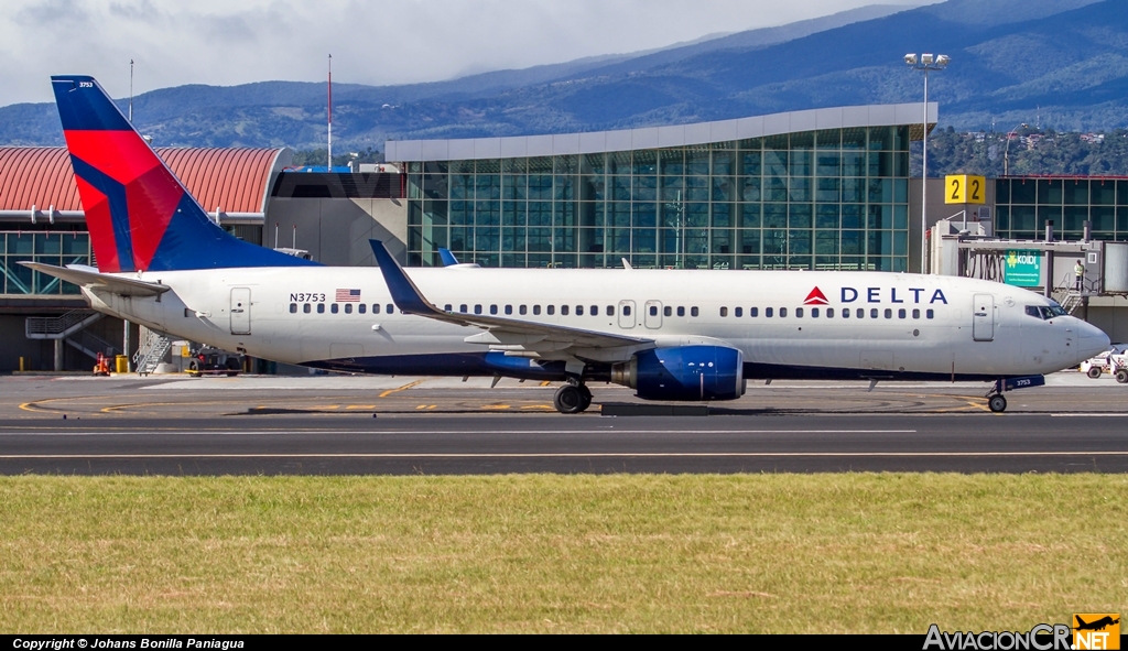 N3753 - Boeing 737-832 - Delta Airlines