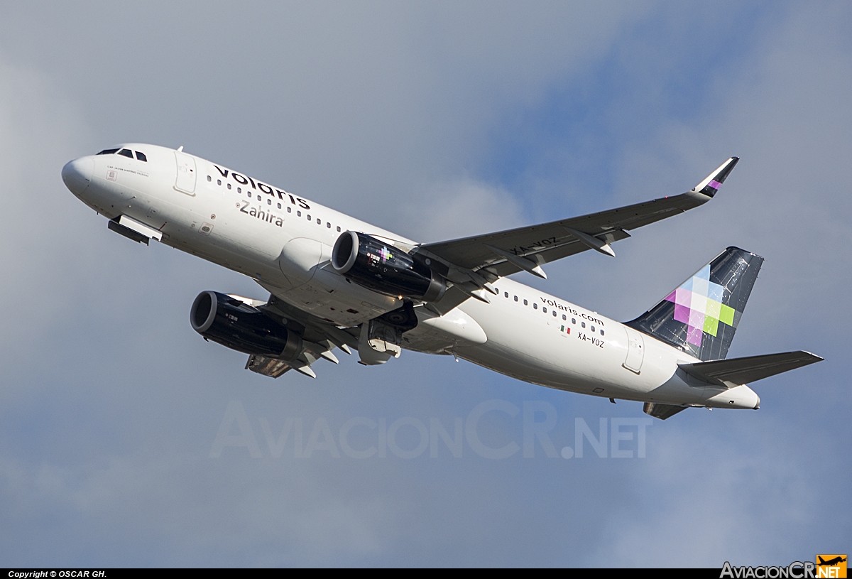 XA-VOZ - Airbus A320-233 - Volaris