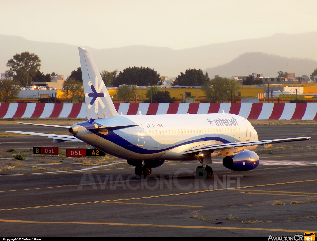 XA-ALJ - Sukhoi Superjet 100-95B - Interjet