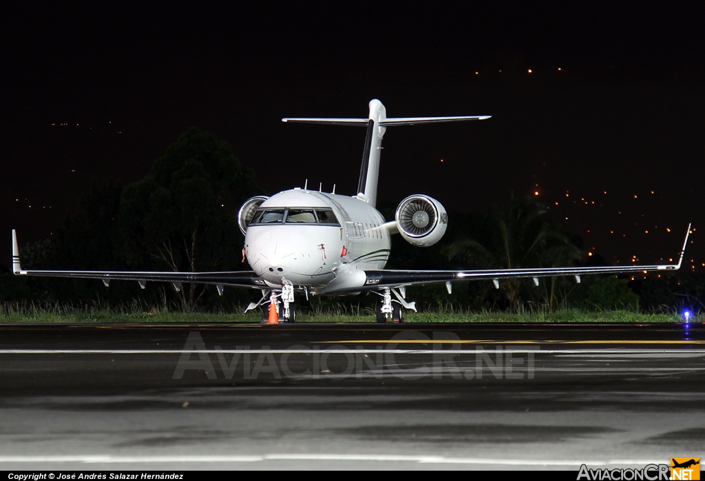 N429WG - Canadair CL-600-2B16 Challenger 601-3A - Privado