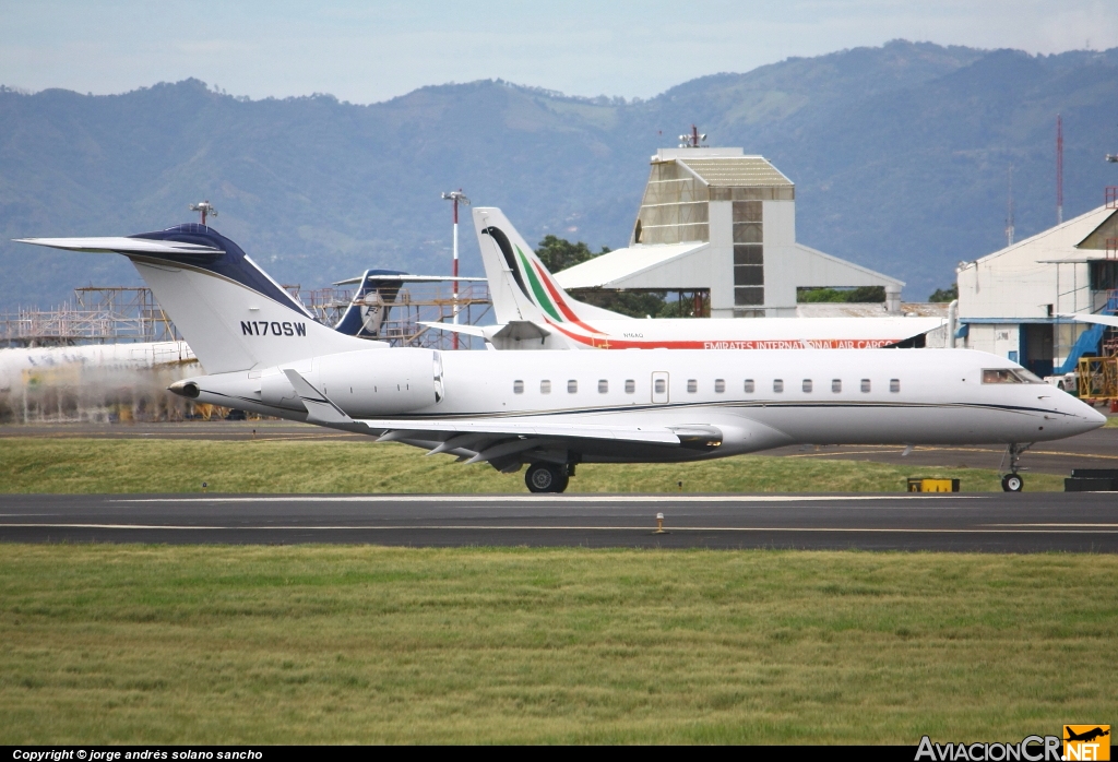 N170SW - Bombardier BD-700-1A10 Global Express - Privado