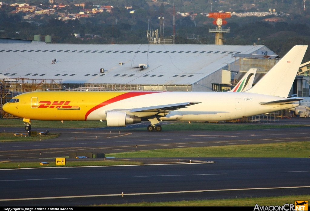 N220CY - Boeing 767-383/ER - DHL(ABX Cargo)