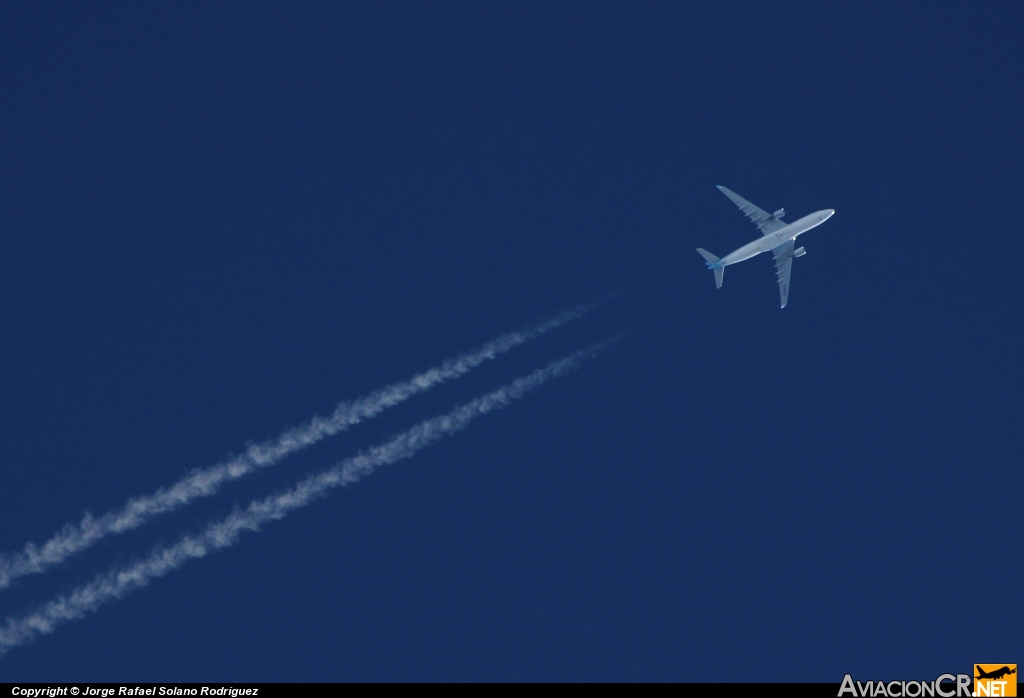 HL8228 - Airbus A330-223 - Korean Air