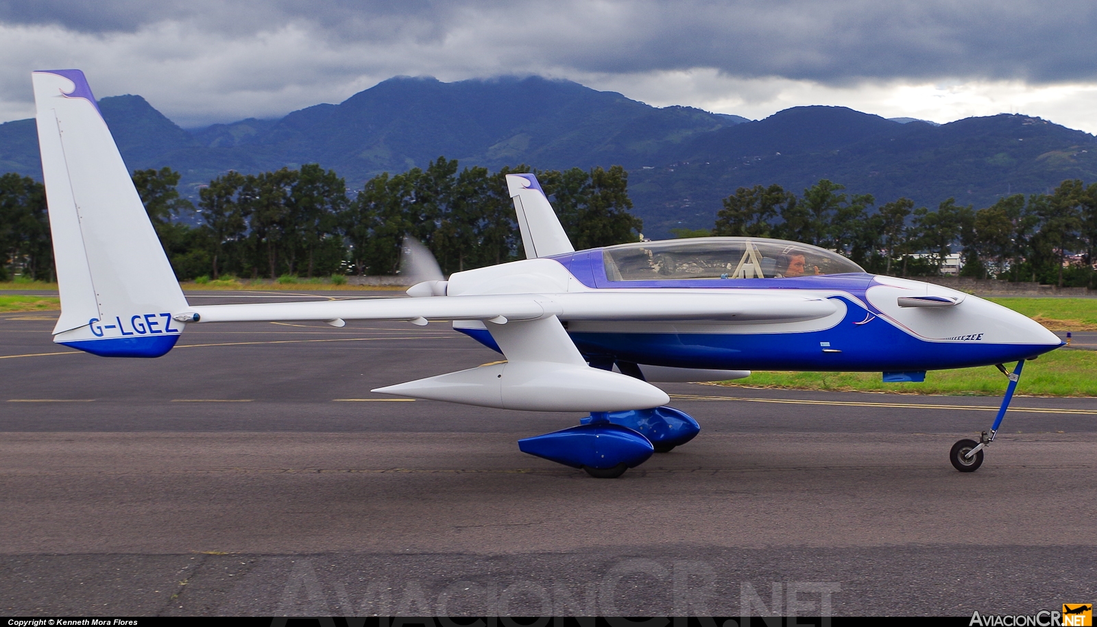 G-LGEZ - Rutan Long EZ - Privado