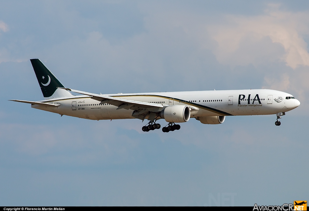 AP-BID - Boeing 777-340/ER - Pakistan International Airlines (PIA)