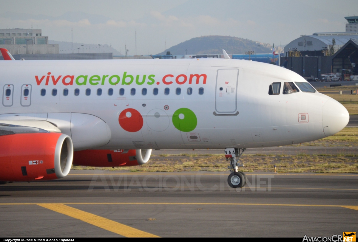 XA-VAA - Airbus A320-232 - Viva Aerobus