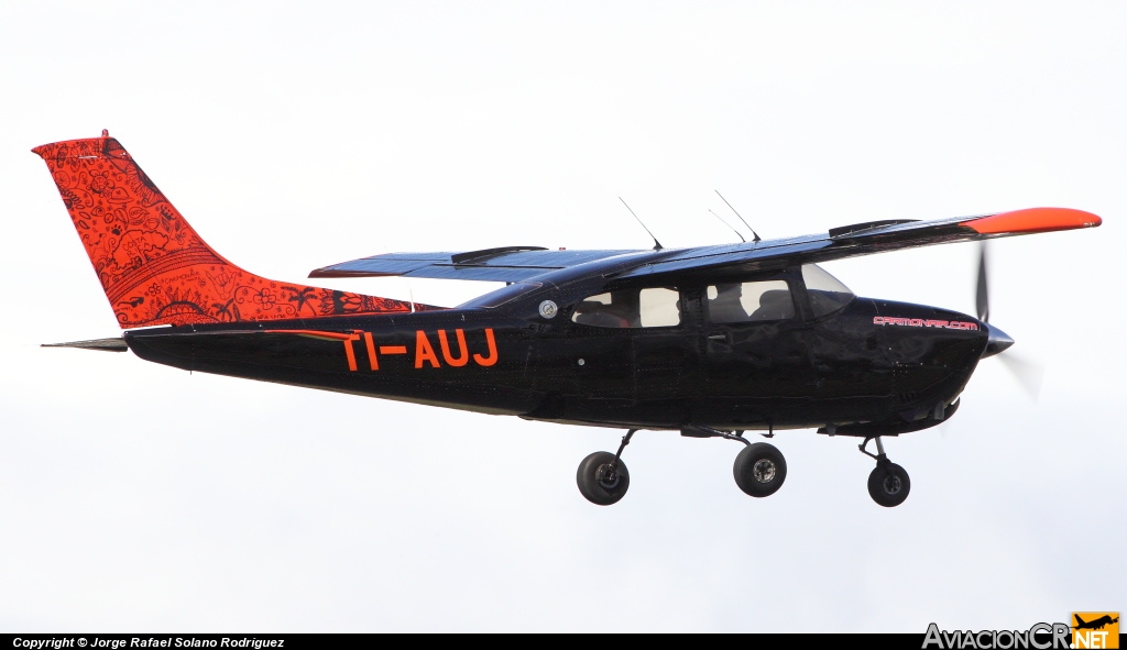 TI-AUJ - Cessna T210M Centurion II - Privado