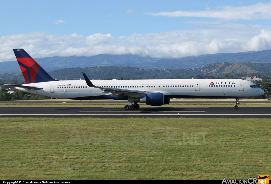 N581NW - Boeing 757-351 - Delta Airlines