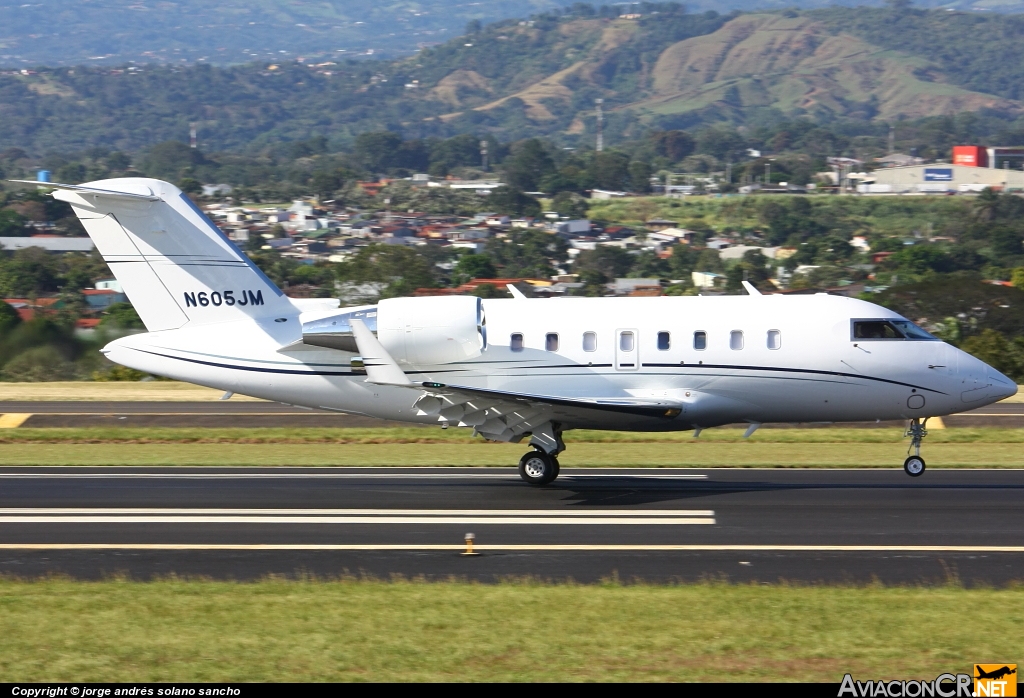 N605JM - Bombardier CL-600-2B16 Challenger 605 - Privado