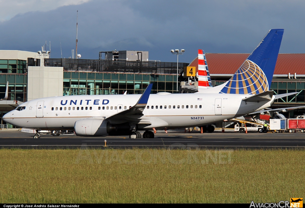 N14731 - Boeing 737-724 - United Airlines