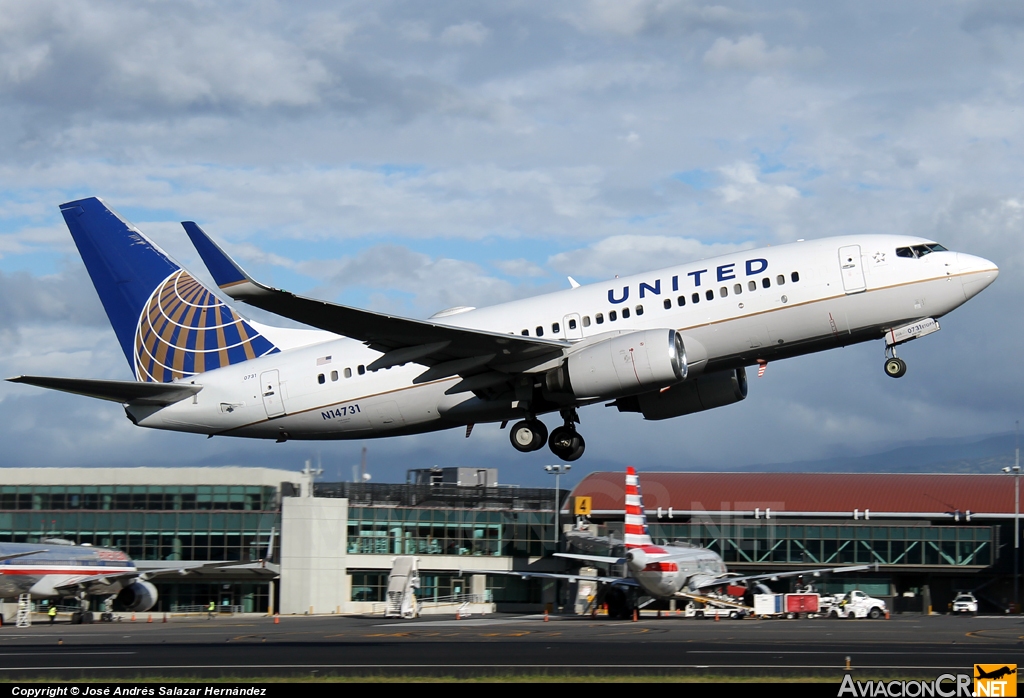N14731 - Boeing 737-724 - United Airlines