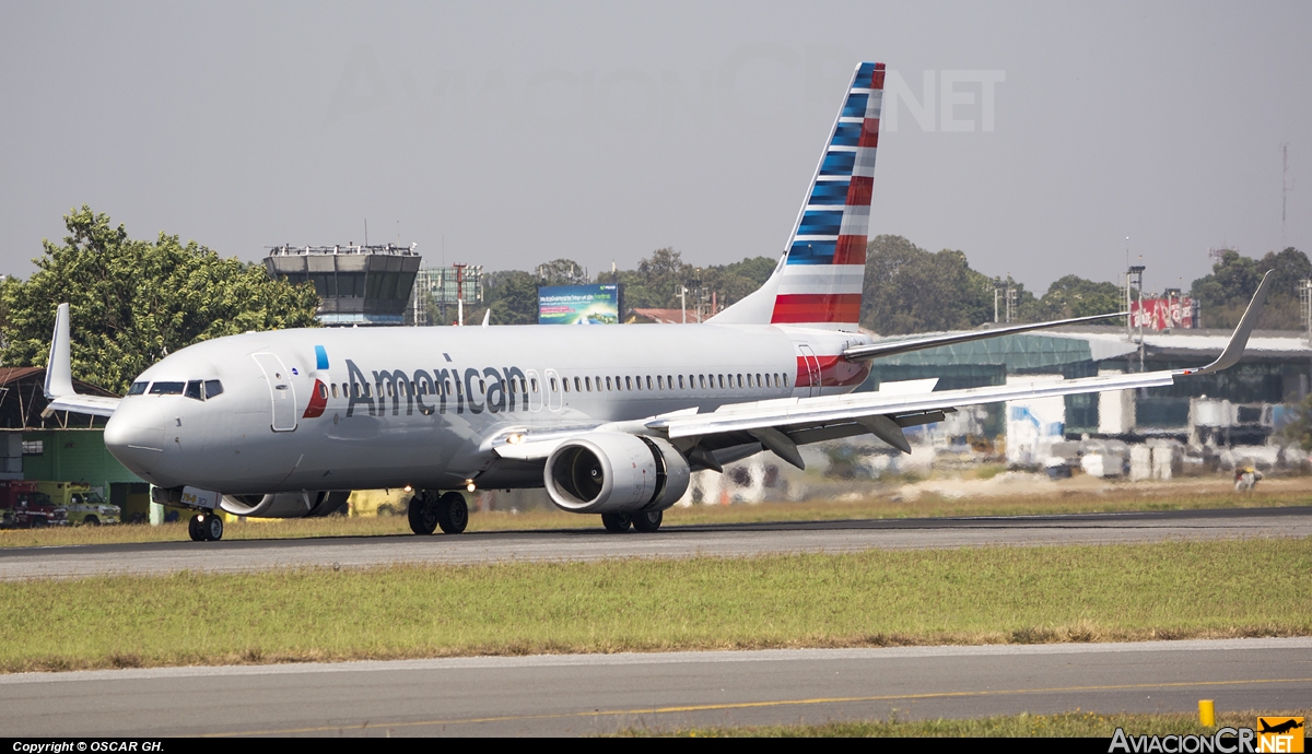 N842NN - Boeing 737-823 - American Airlines
